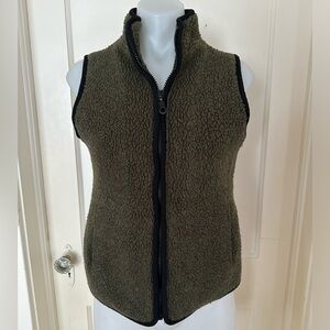 Womens Banana Republic Olive Hunter Green Sherpa Vest Size Small